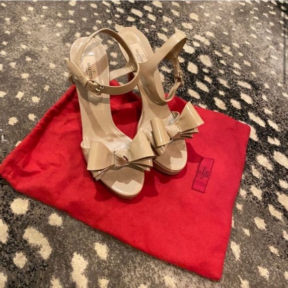 FINAL PRICE Valentino Nude Tan Beige Bow High Heel Pumps w ankle strap sandals - Picture 4 of 7